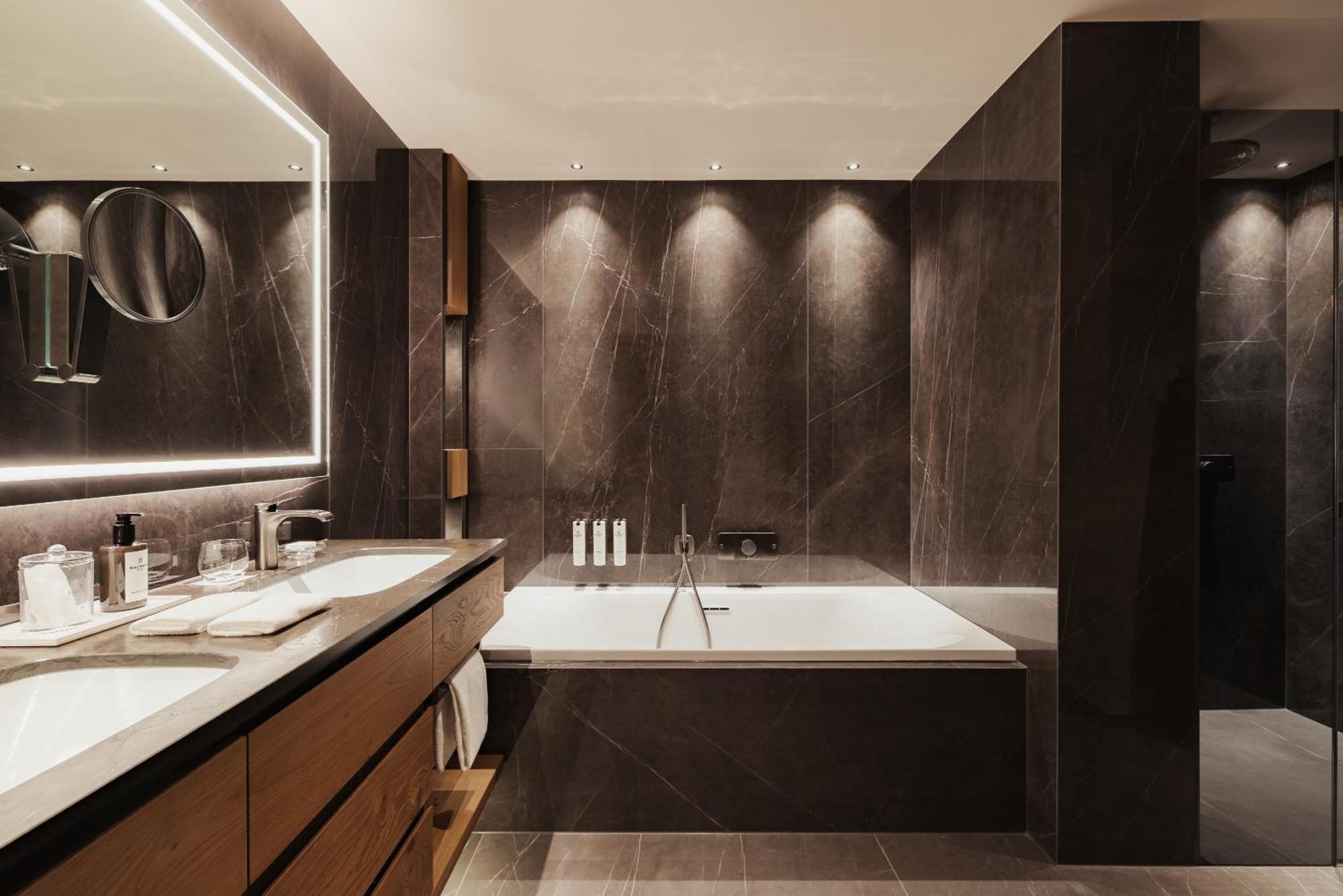 Superior Deluxe Double or Twin Room